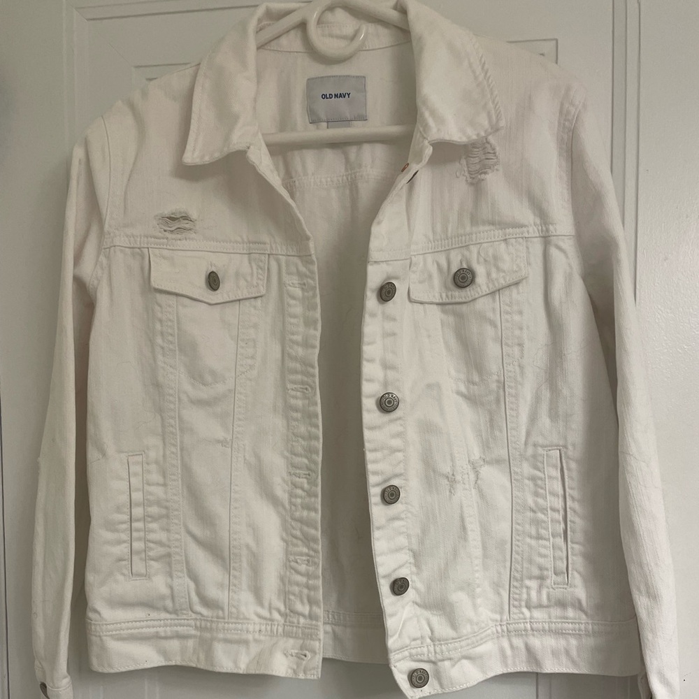 Old Navy White Ripped Jean Jacket size L. Can be worn with dress or pants